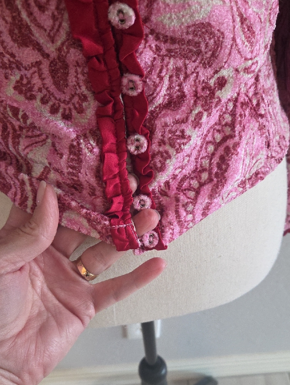 Free People Velvet Paisley Button-Front Cropped Peasant Blouse Size Med NWOT - Picture 4 of 15